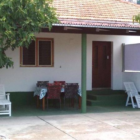 Villa House " Bond " à Tisno Extérieur photo